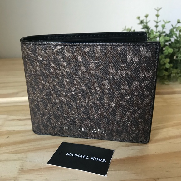 Michael Kors Men’s Wallet 🎈🎈 - Picture 3 of 7